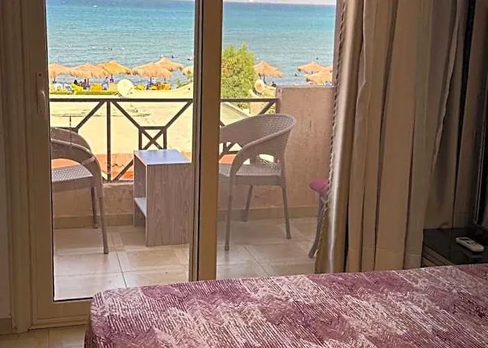 Chalet La Sirena For Families Only
